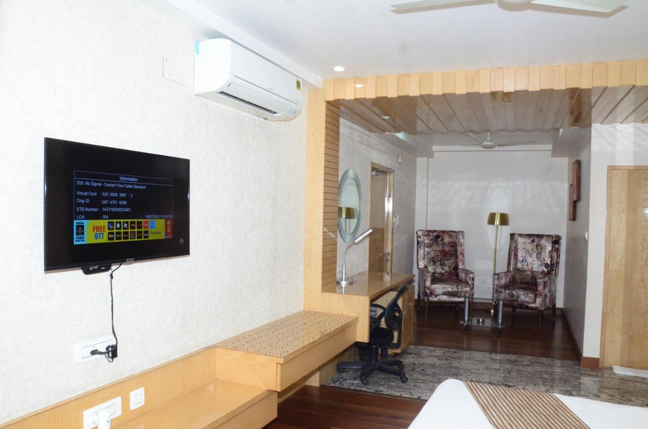 Crytsal Residency Hotel Ranchi Exterior photo